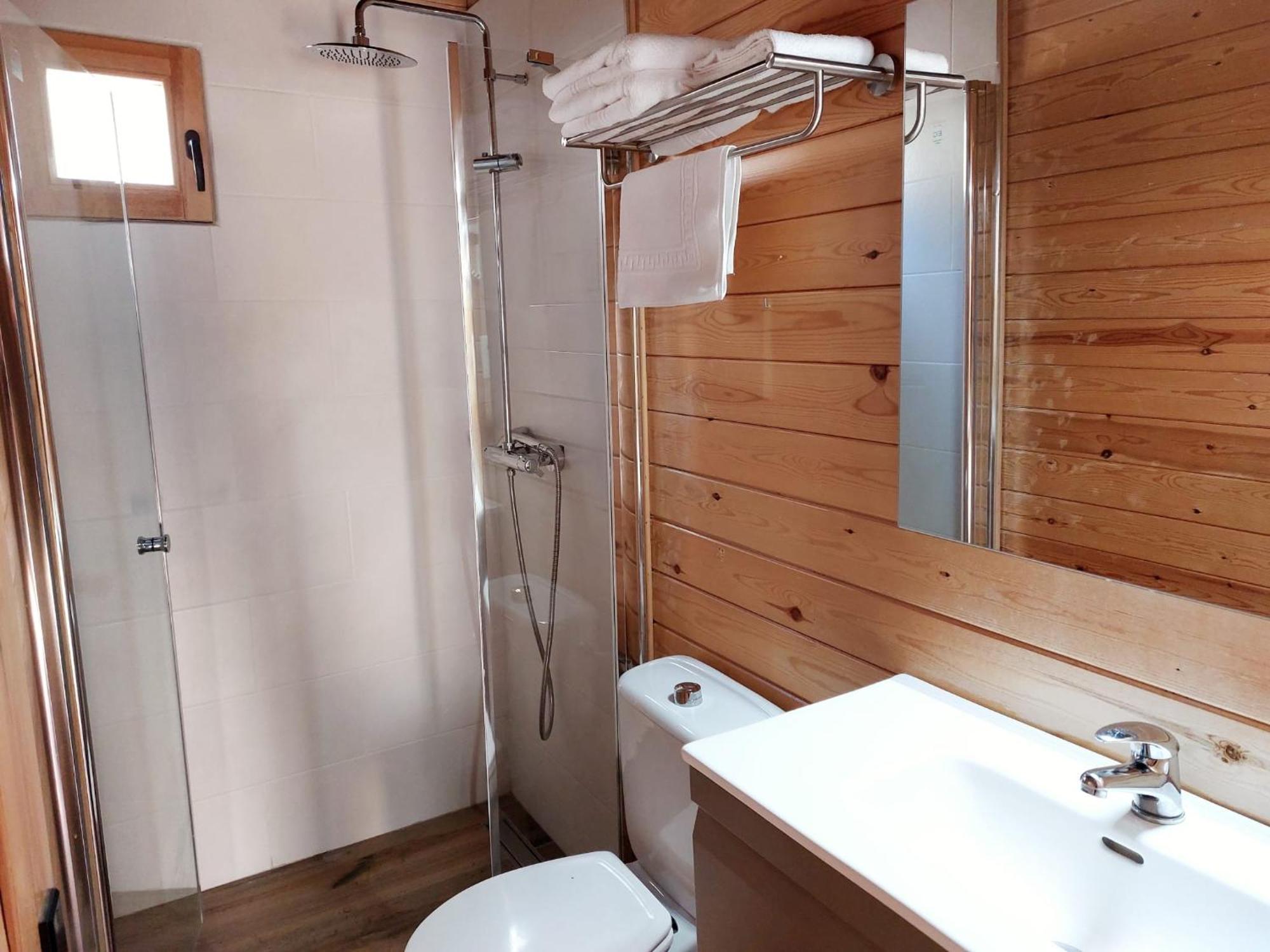 Bungalows Nou Camping La Guingueta D'Aneu Экстерьер фото