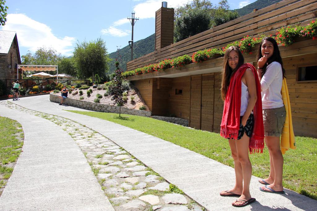 Bungalows Nou Camping La Guingueta D'Aneu Экстерьер фото