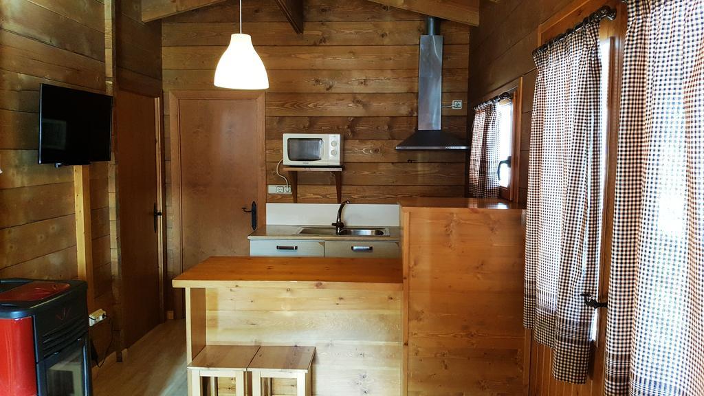 Bungalows Nou Camping La Guingueta D'Aneu Экстерьер фото