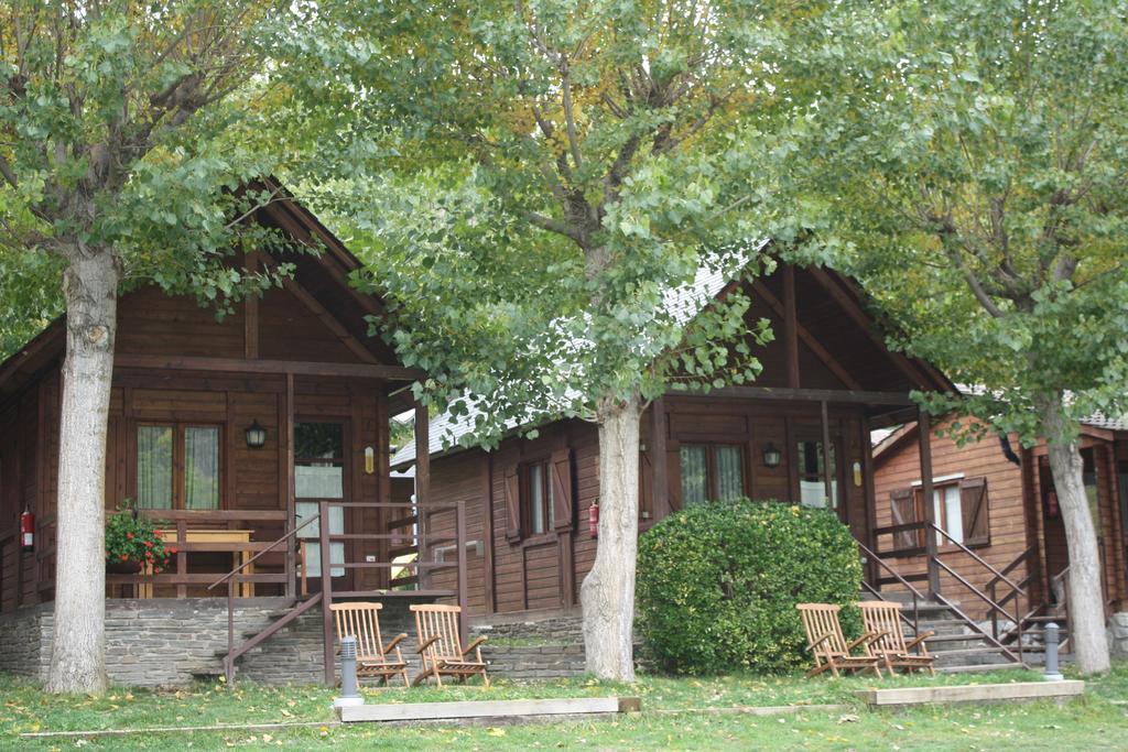 Bungalows Nou Camping La Guingueta D'Aneu Экстерьер фото